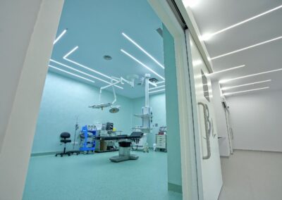 Interior de quirófano Hospital Metropolitano de Jaén